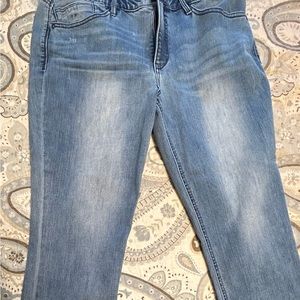 Democracy Crop Jeans -Size 14